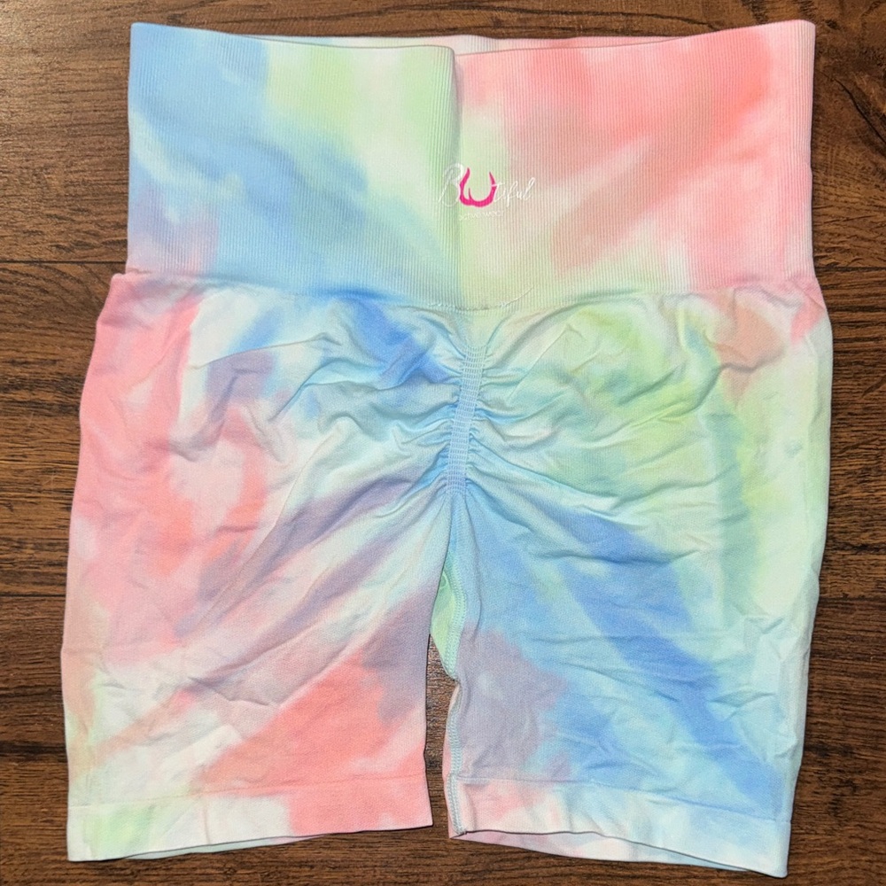 NWOT Butt Scrunch Biker Shorts